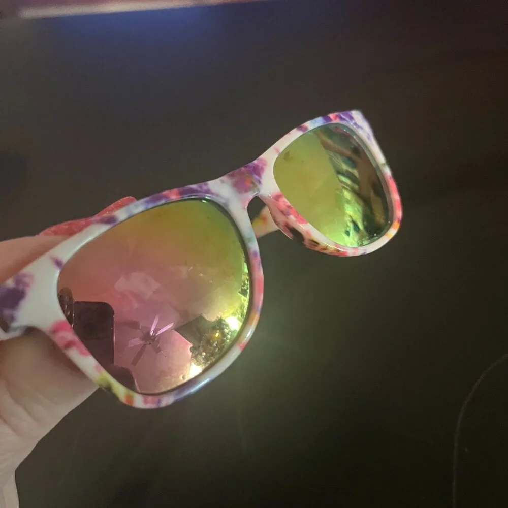 Foster Grant Tie Died Kids Sun Glasses Childs